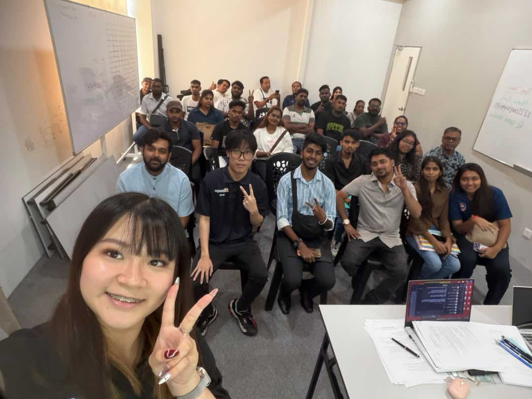 Chloe with participants at the MAX Project offline session